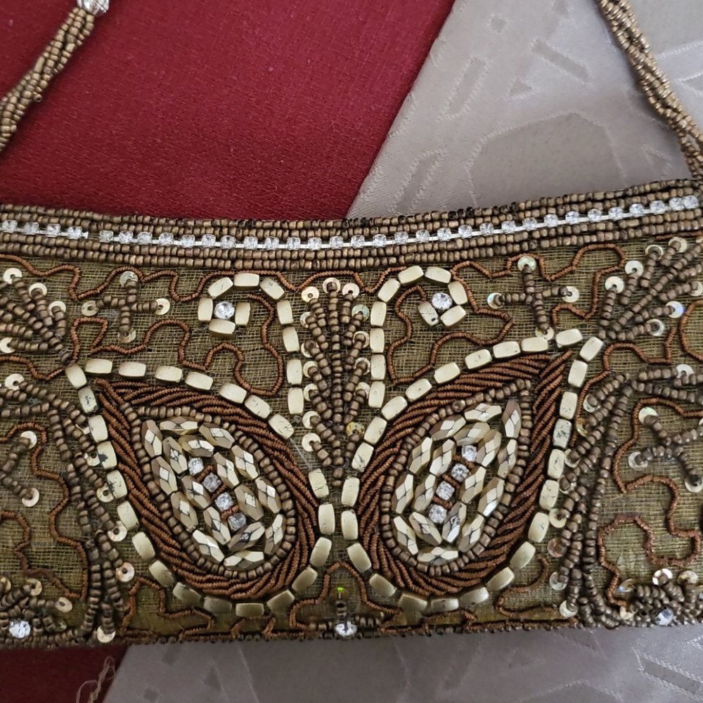 Clutch - Picture 2 of 5
